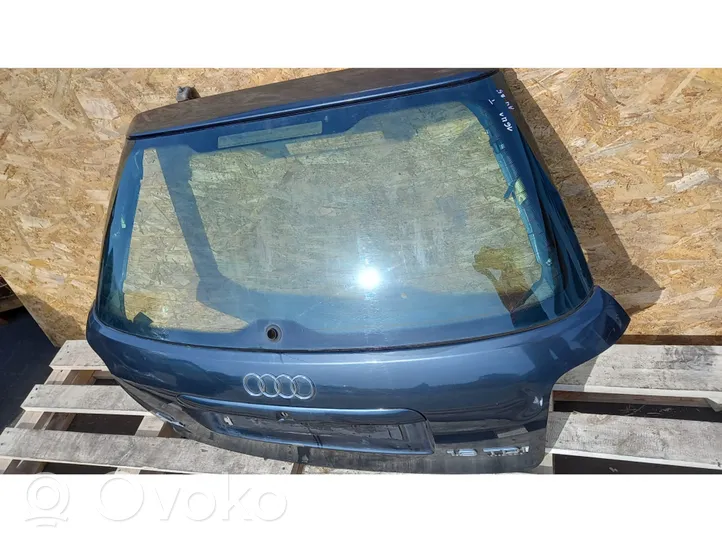 Audi A4 S4 B5 8D Tailgate/trunk/boot lid 