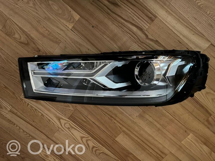 Audi Q7 4M Priekšējo lukturu komplekts 