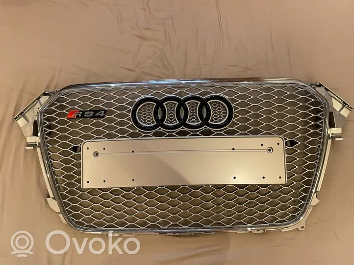 Audi RS4 B8 Grille calandre supérieure de pare-chocs avant 