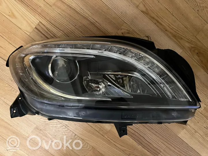 Mercedes-Benz ML W166 Priekinių žibintų komplektas A1668202259