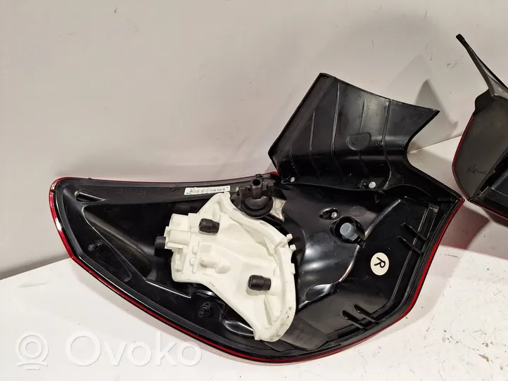 Opel Astra J Luci posteriori 13306578