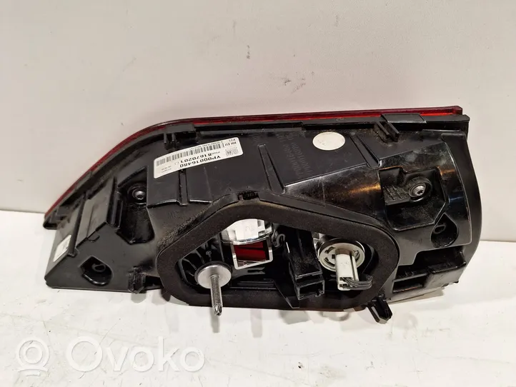 Opel Grandland X Luci posteriori del portellone del bagagliaio YP00016480