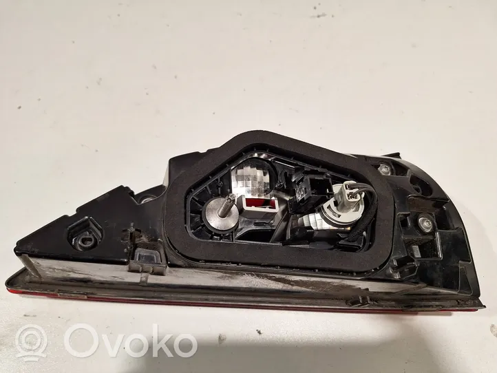 Opel Grandland X Luci posteriori del portellone del bagagliaio YP00016480