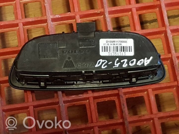 Volvo V40 Rear seat light 31351313