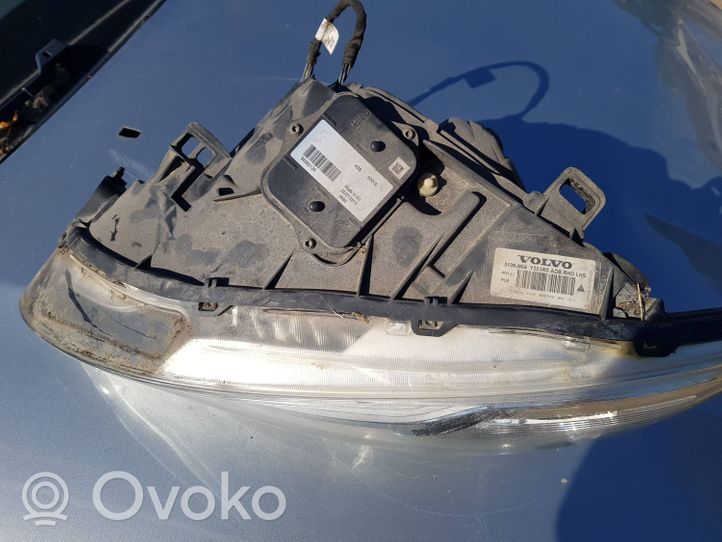 Volvo V60 Lampa przednia 31395904