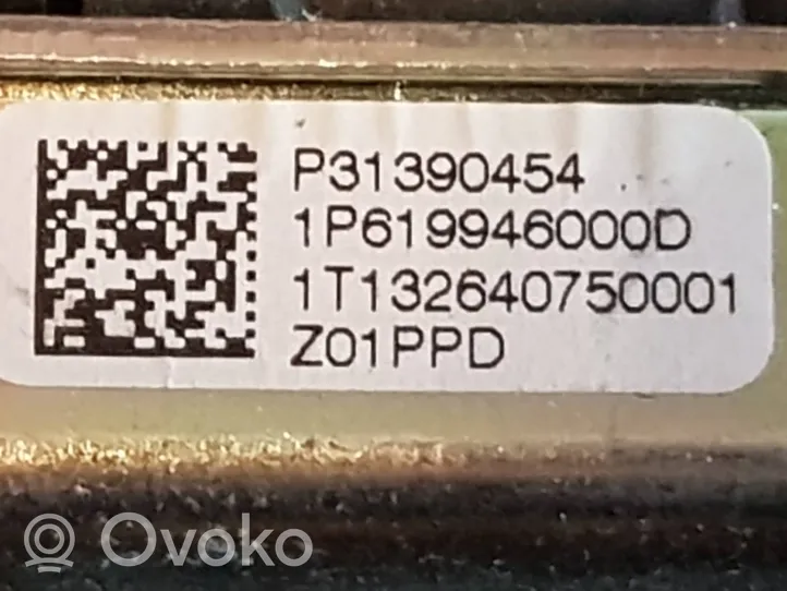 Volvo V40 Pas bezpieczeństwa fotela przedniego P31390454