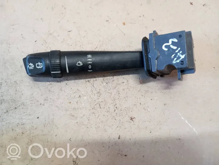 Volvo V70 Stikla tīrītāja vadības pogas kātiņš 8191545