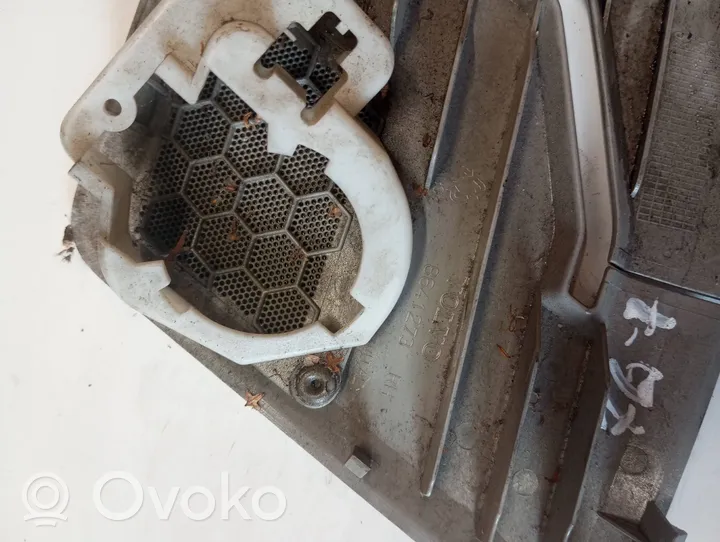 Volvo XC90 Garniture, adapteur de ceinture de sécurité 8641273