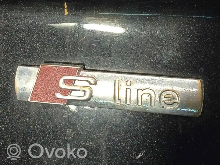 Audi Q7 4L Błotnik przedni 4L0821101