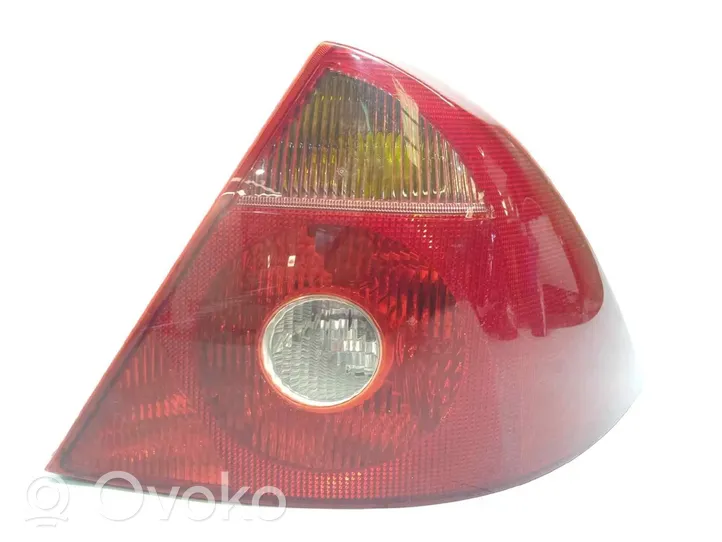 Ford Mondeo Mk III Luci posteriori 1S7113404A