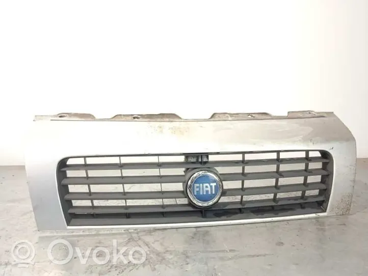 Fiat Ducato Grotelės priekinės 735473195