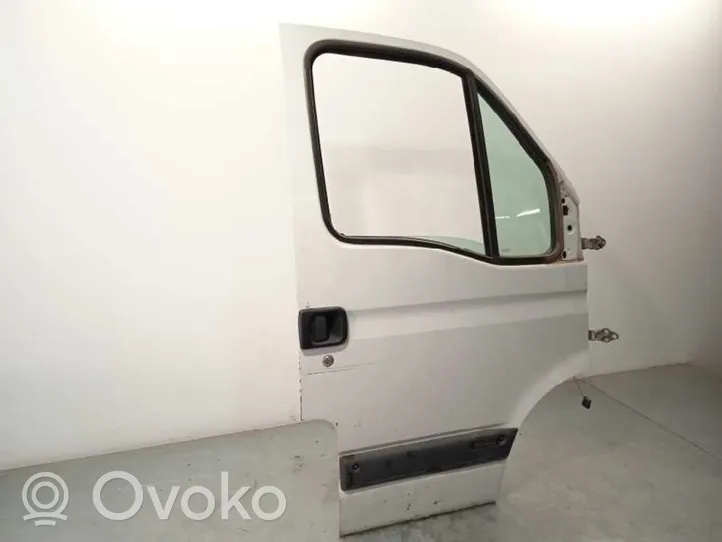 Nissan Interstar Priekinės durys 8010000QAG