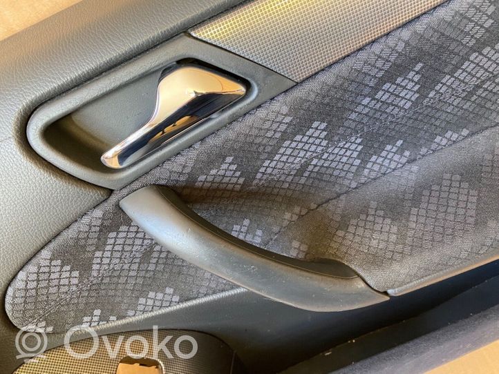 Mercedes-Benz C W203 Rivestimento del pannello della portiera anteriore 