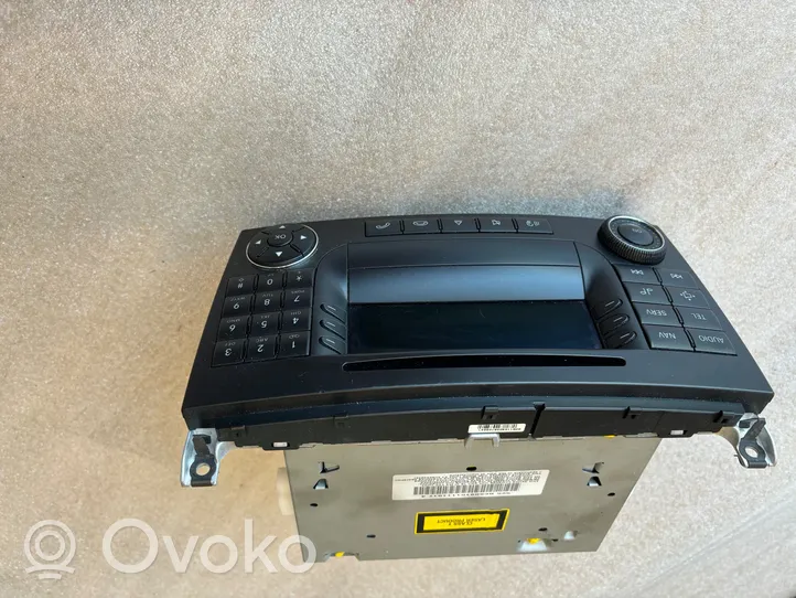 Mercedes-Benz C W203 Radija/ CD/DVD grotuvas/ navigacija A2038270062