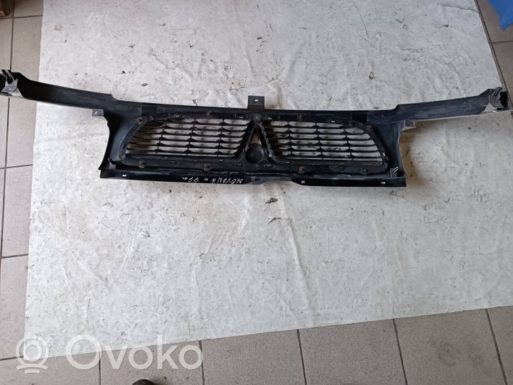 Opel Movano A Grotelės priekinės 7700352249