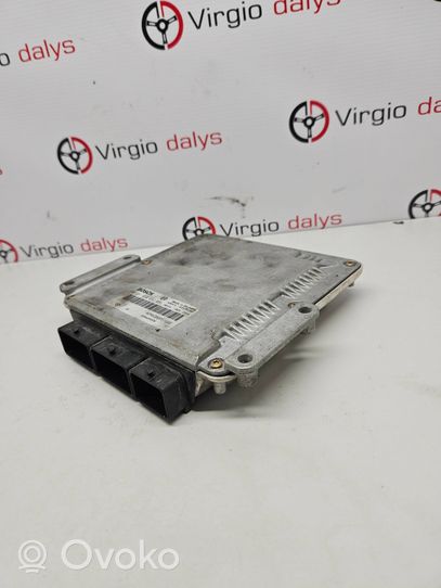 Renault Trafic II (X83) Unité de commande, module ECU de moteur 8200204836