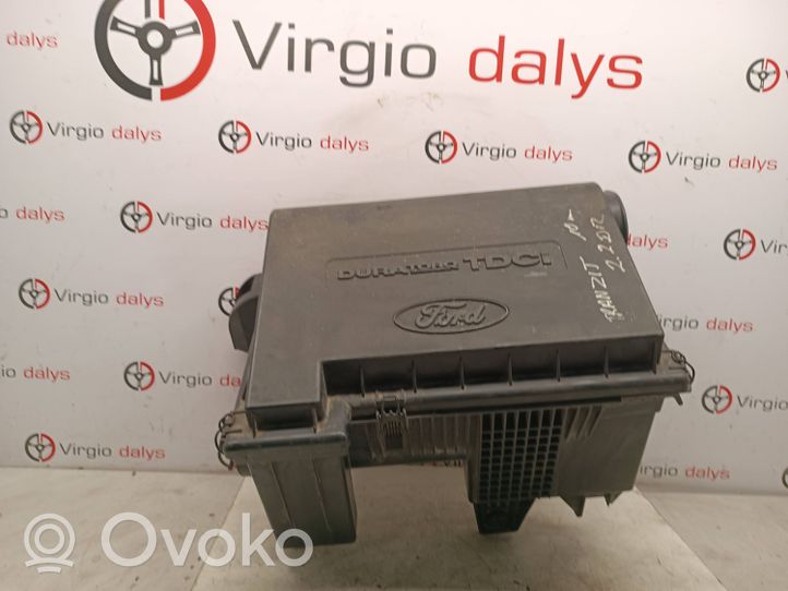 Ford Transit Oro filtro dėžė 6899538