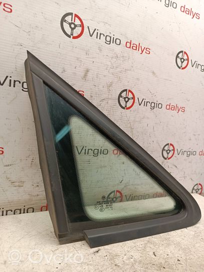 Volkswagen PASSAT CC Front door window glass four-door 43R001057