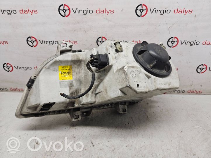 Volkswagen Sharan Faro/fanale 0301048302