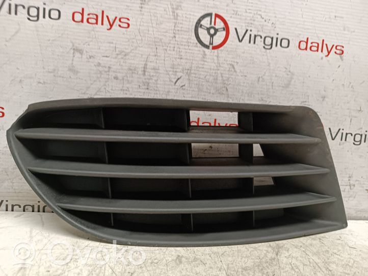 Volkswagen Golf Plus Grille antibrouillard avant 5M0853665