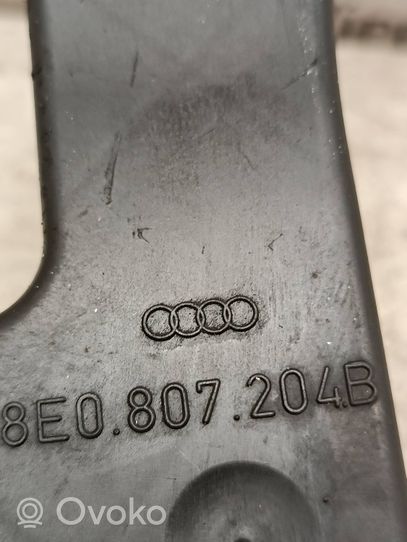 Audi A4 S4 B7 8E 8H Staffa di rinforzo montaggio del paraurti anteriore 8E0807204B