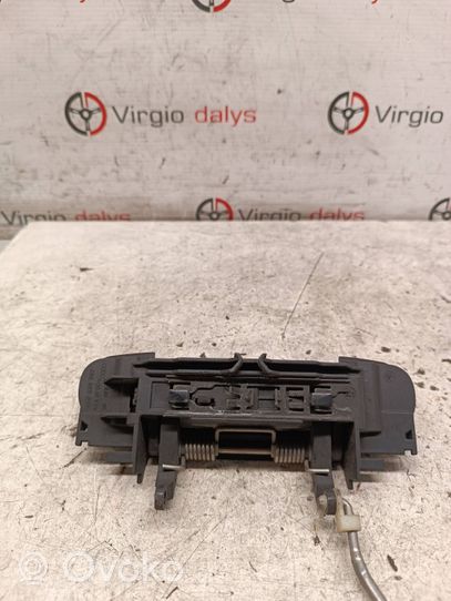 Audi A4 S4 B7 8E 8H Maniglia esterna per portiera anteriore 4B0839885