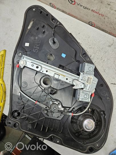 Ford Fiesta Manualny podnośnik szyby drzwi przednich C1BBA045H23AC