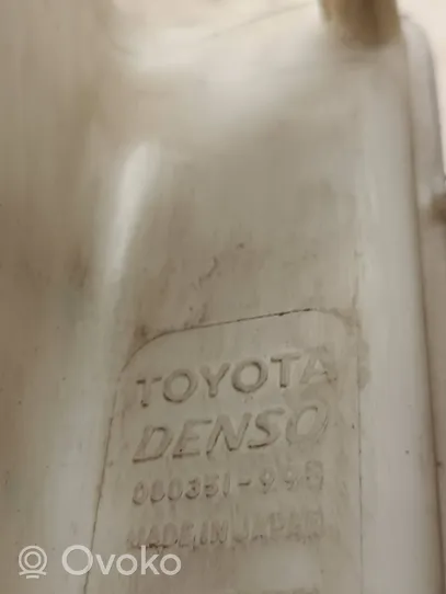 Toyota Yaris Zbiornik płynu do spryskiwaczy szyby przedniej / czołowej 8533010290