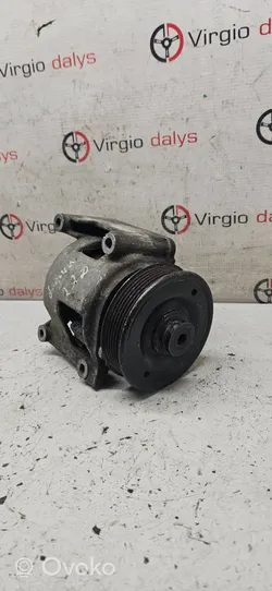 Renault Laguna I Power steering pump 7700861880