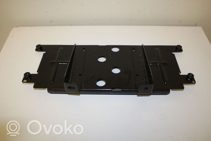 Audi Q7 4M Hybrid/electric vehicle battery bracket 4M0915524