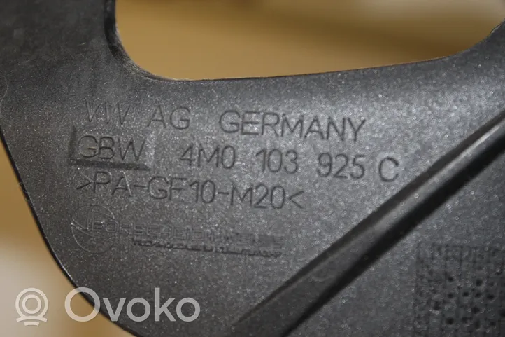 Audi Q7 4M Kita variklio skyriaus detalė 4M0103925C