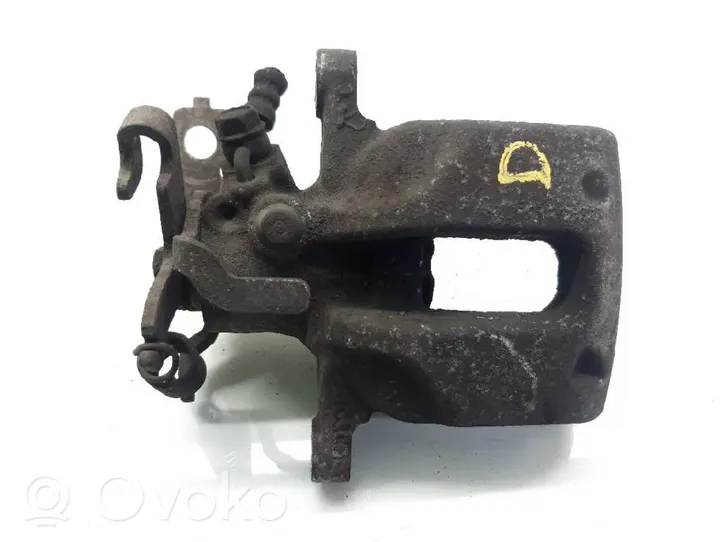 Toyota Auris E180 Supporto della pinza del freno posteriore 