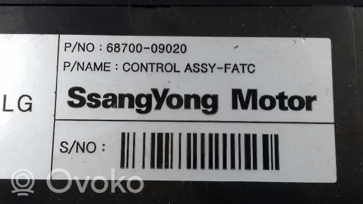 SsangYong Actyon Panel klimatyzacji 6870009020