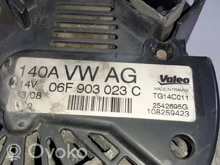 Volkswagen Caddy Generatore/alternatore 06F903023HX
