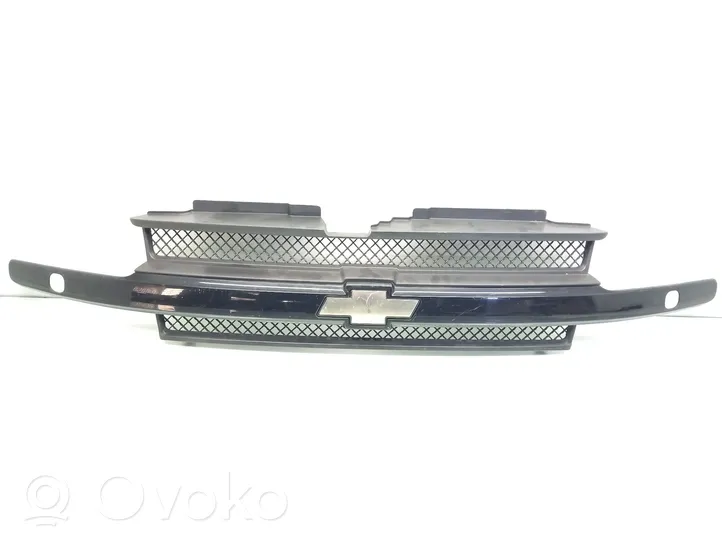 Chevrolet TrailBlazer Atrapa chłodnicy / Grill 89044659