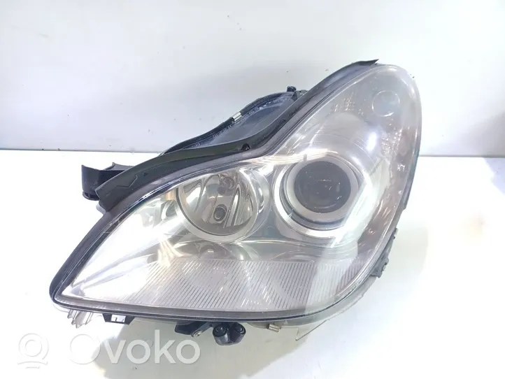 Mercedes-Benz CLS AMG C219 Lampa przednia A2198202961