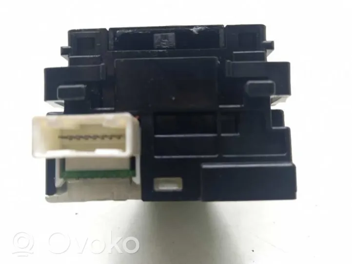 Nissan NP300 Interruttore di regolazione dell’illuminazione del quadro 25540EB305