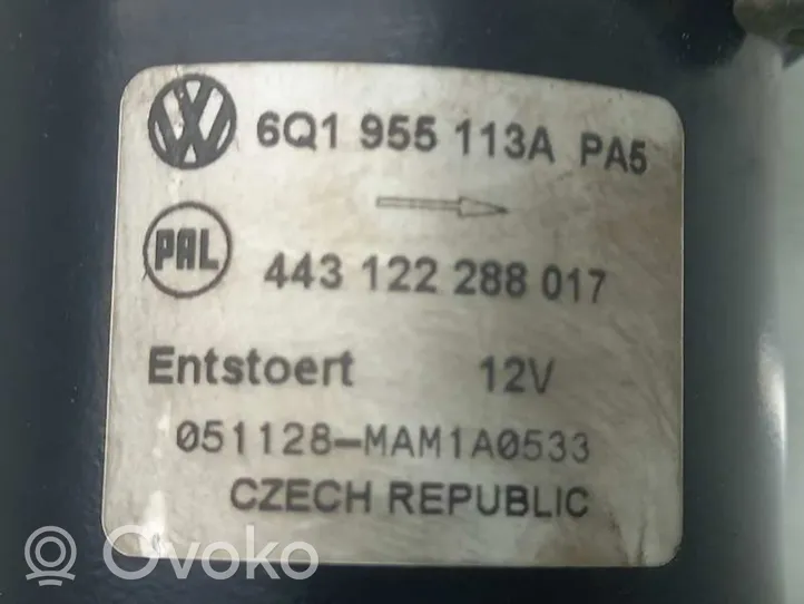 Volkswagen Polo IV 9N3 Motorino del tergicristallo 6Q1955601B
