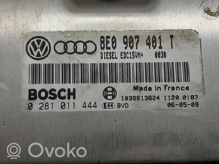 Skoda Superb B5 (3U) Unité de commande, module ECU de moteur 8E0997401JX