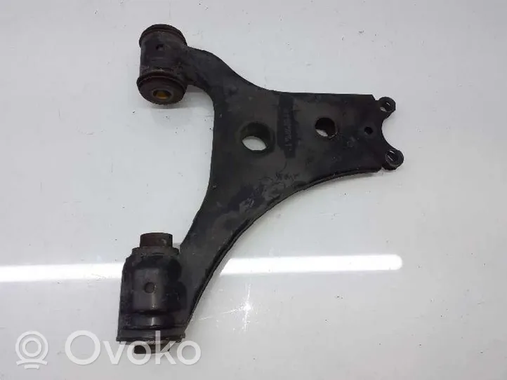 Mercedes-Benz A W169 Triangle bras de suspension inférieur avant A1693300100