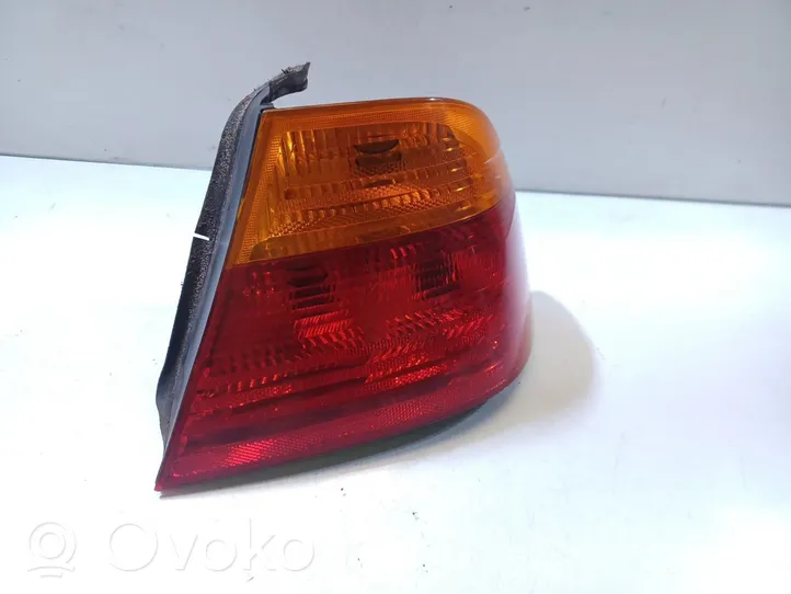 BMW 3 E36 Galinis žibintas kėbule 63218364726