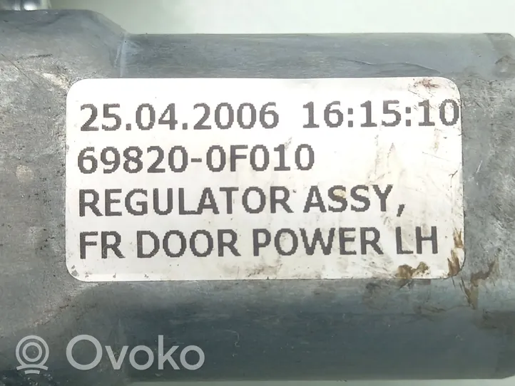 Toyota Corolla Verso AR10 Manualny podnośnik szyby drzwi przednich 698200F010