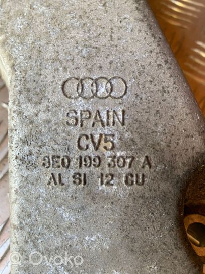 Audi A4 S4 B7 8E 8H Variklio tvirtinimo kronšteinas 8E0199307A