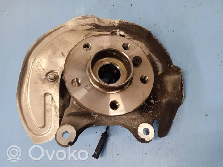 BMW X1 F48 F49 Front wheel hub 6876645