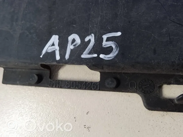 BMW 3 F30 F35 F31 Priešrūkinio žibinto apdaila/ grotelės 8054261