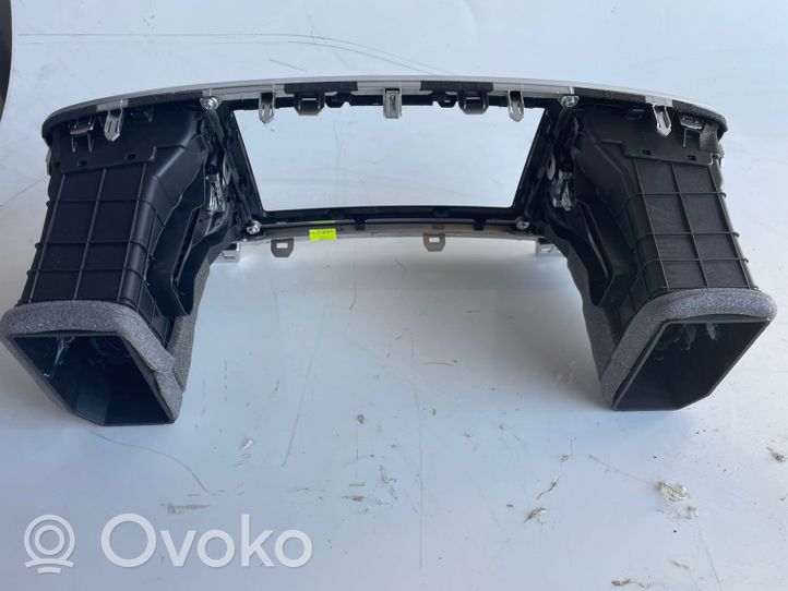 KIA Sportage Centrālais gaisa ventilācijas režģis 84740F14200