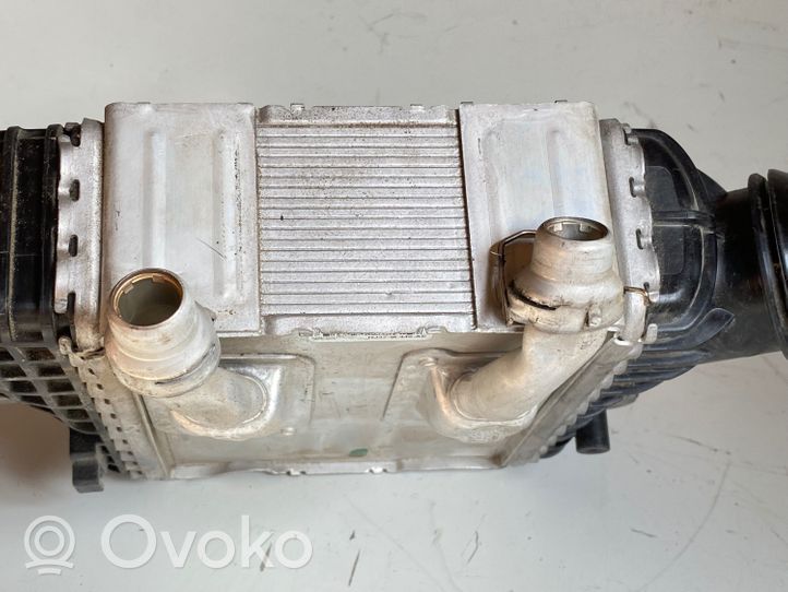 Land Rover Evoque II Chłodnica powietrza doładowującego / Intercooler HJ329L440AC