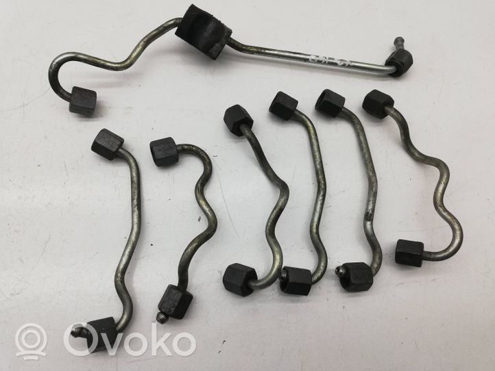 BMW X3 E83 Tuyau d'alimentation d'injecteur de carburant 