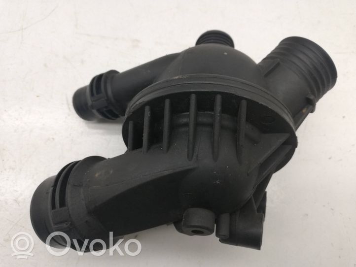 BMW 3 E90 E91 Boîtier de thermostat 209110421