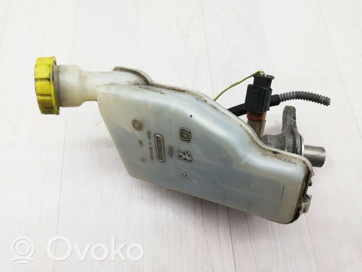 Citroen C3 Picasso Główny cylinder hamulca 32069745